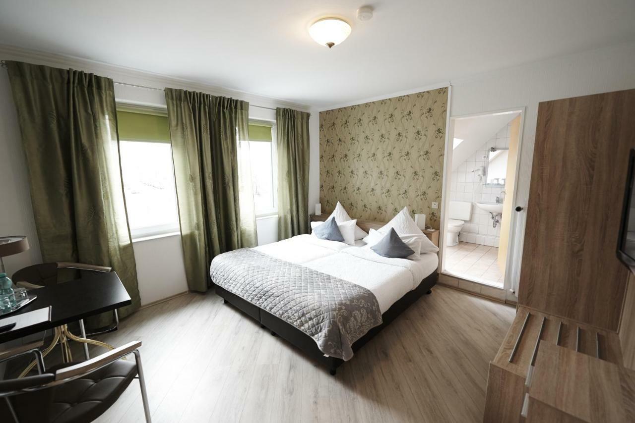 Hotel Wurster Kroog 不来梅港 外观 照片